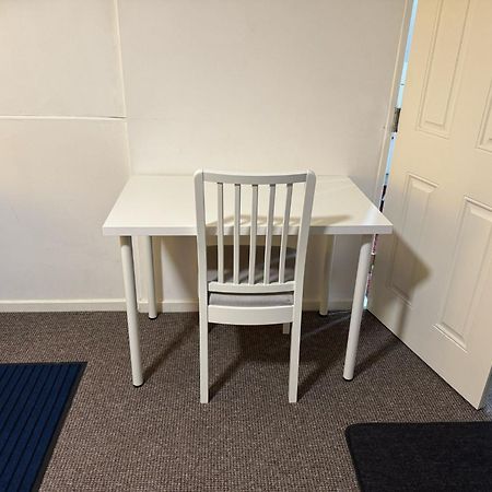 Gatwick Star Night Stay - Gatwick Кролі Екстер'єр фото