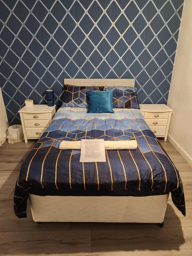 Gatwick Star Night Stay - Gatwick Кролі Екстер'єр фото