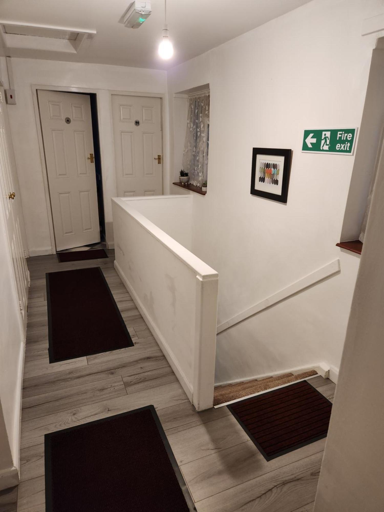 Gatwick Star Night Stay - Gatwick Кролі Екстер'єр фото
