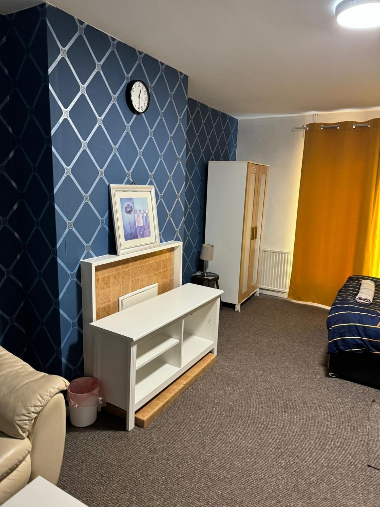 Gatwick Star Night Stay - Gatwick Кролі Екстер'єр фото