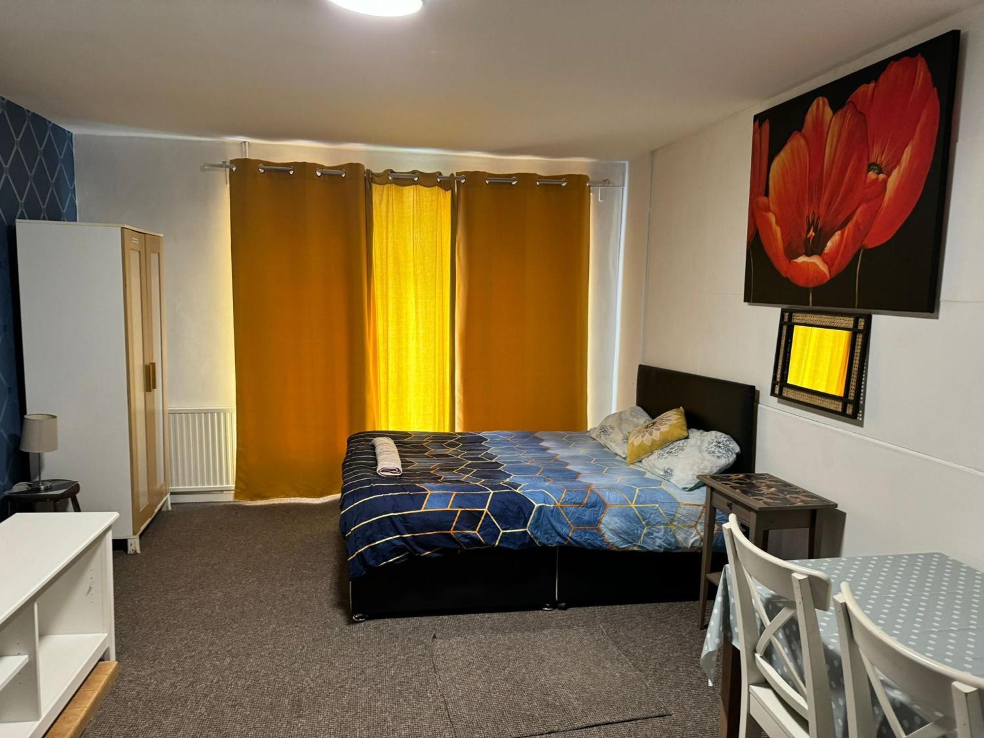 Gatwick Star Night Stay - Gatwick Кролі Екстер'єр фото