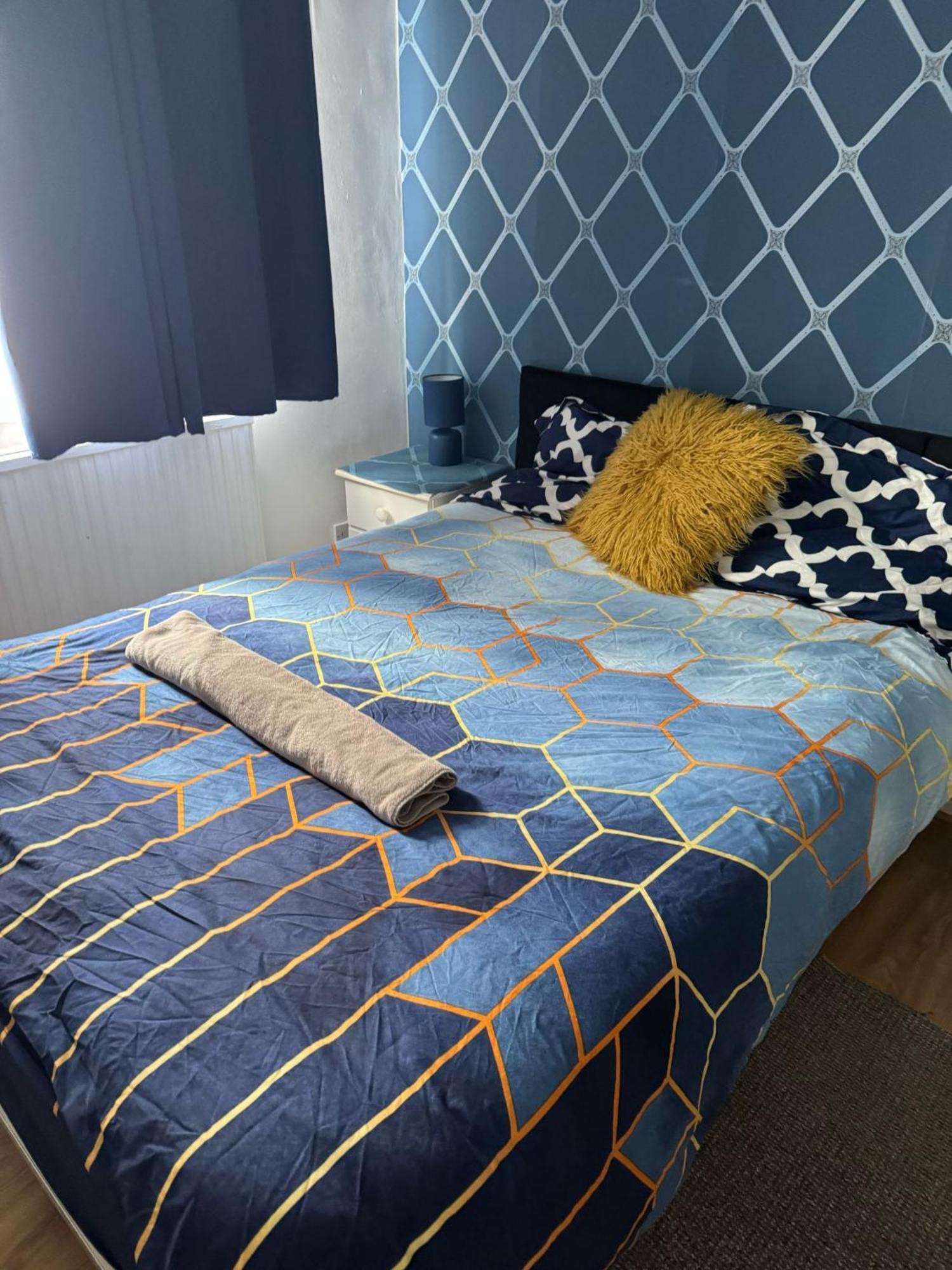 Gatwick Star Night Stay - Gatwick Кролі Екстер'єр фото